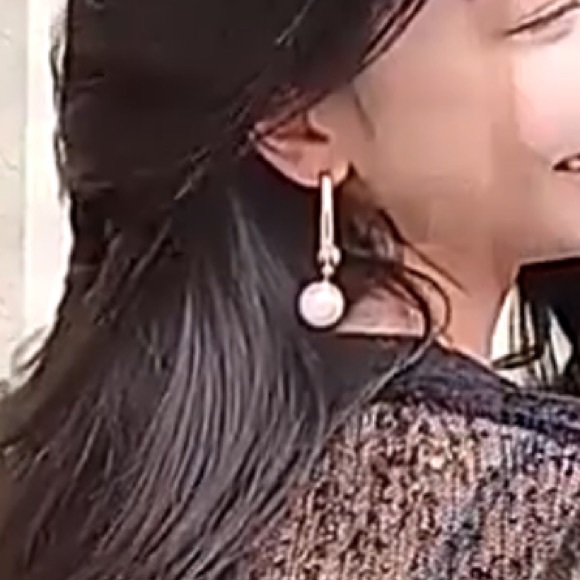 🎉New Jewelry Sale 4 For $20 Pearl Hoop Ellipse Knotted Dangle Drop Earrings - Picture 6 of 6